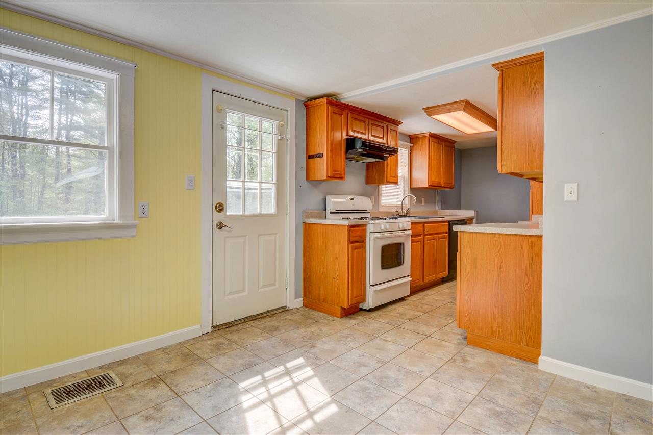 30 Brown Road Raymond, NH 03077 - Photo 8 of 38 Gallery Image 8