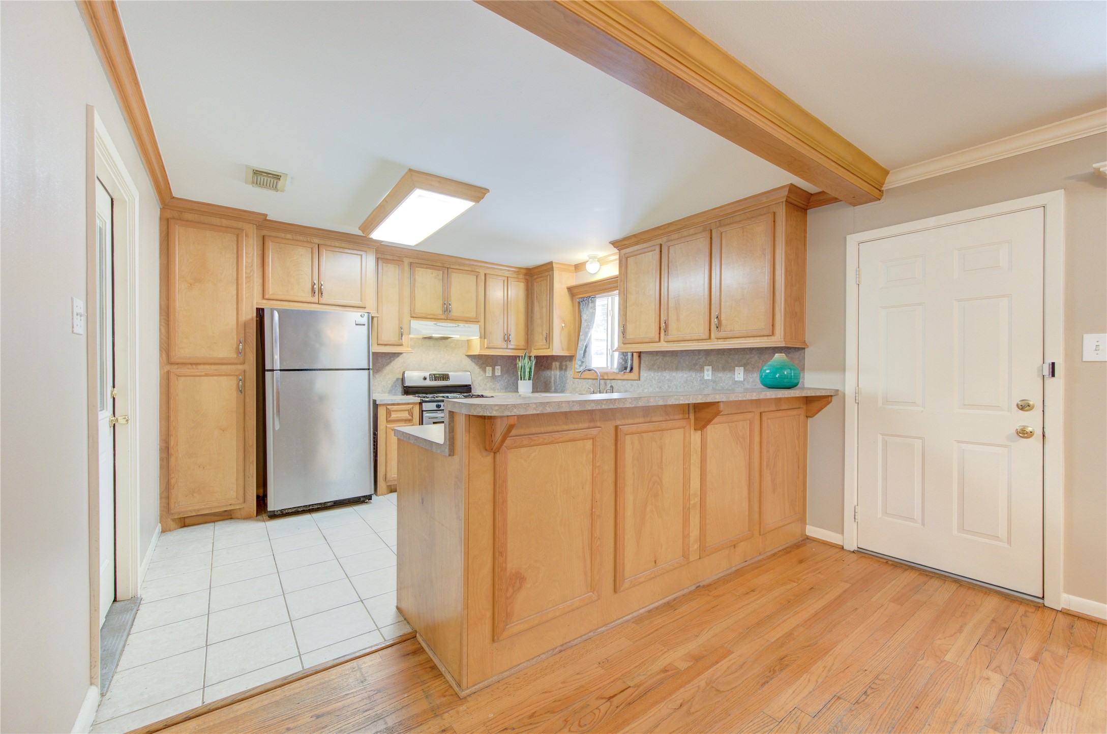 4306 Spellman Road Houston, TX 77035 - Photo 11 of 34