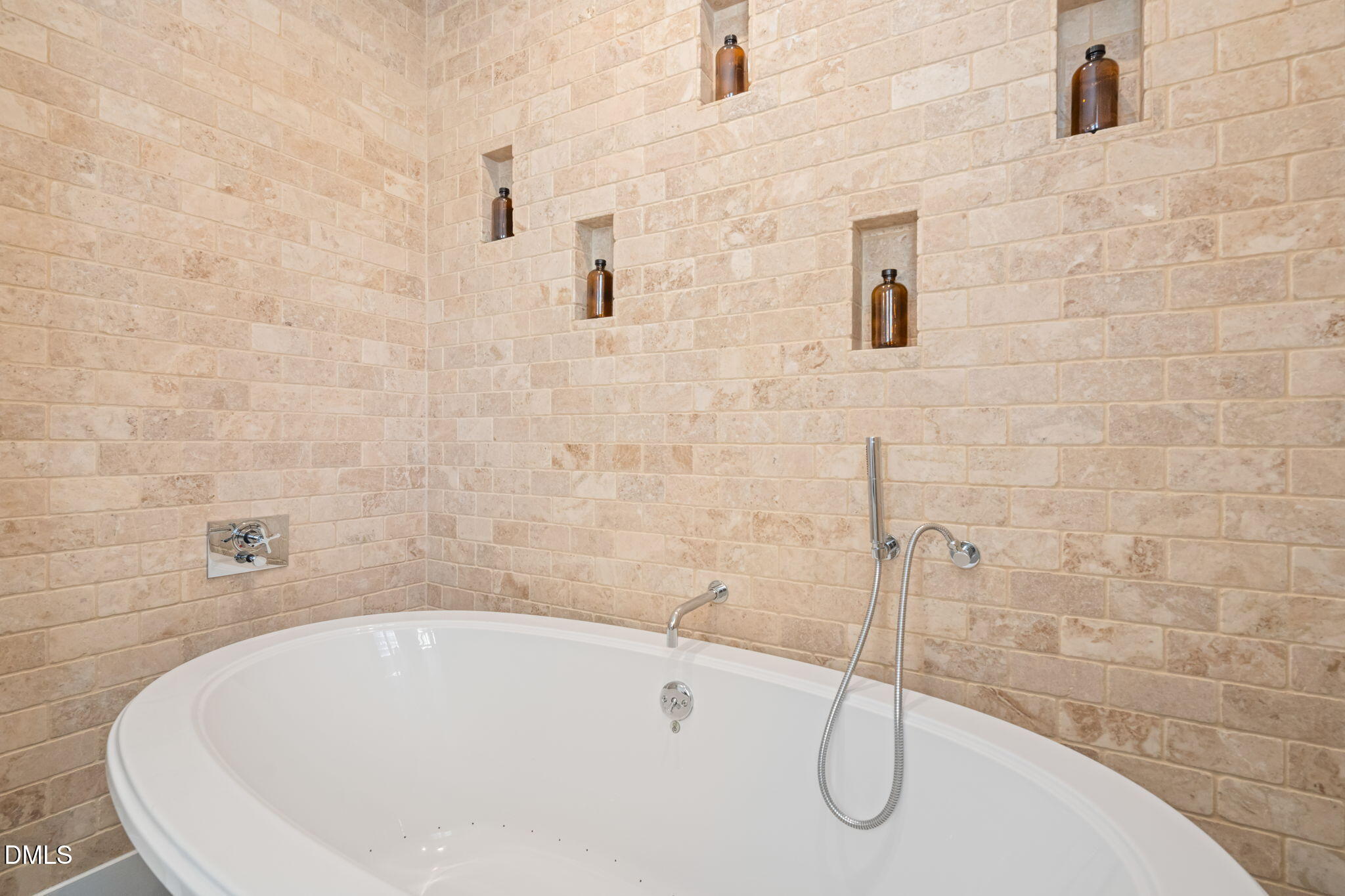 1617 Glenwood Avenue Raleigh, NC 27608 - Photo 26 of 58 40-web-or-mls-untitled-38