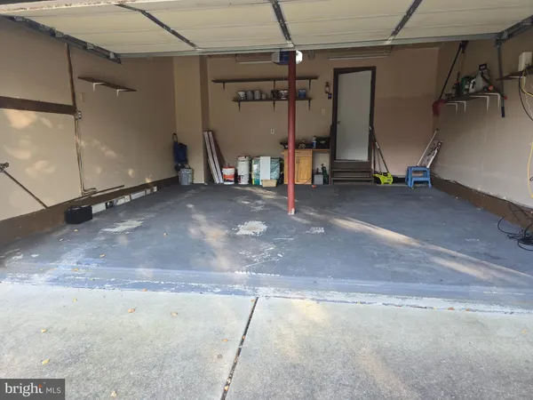 a view of a garage