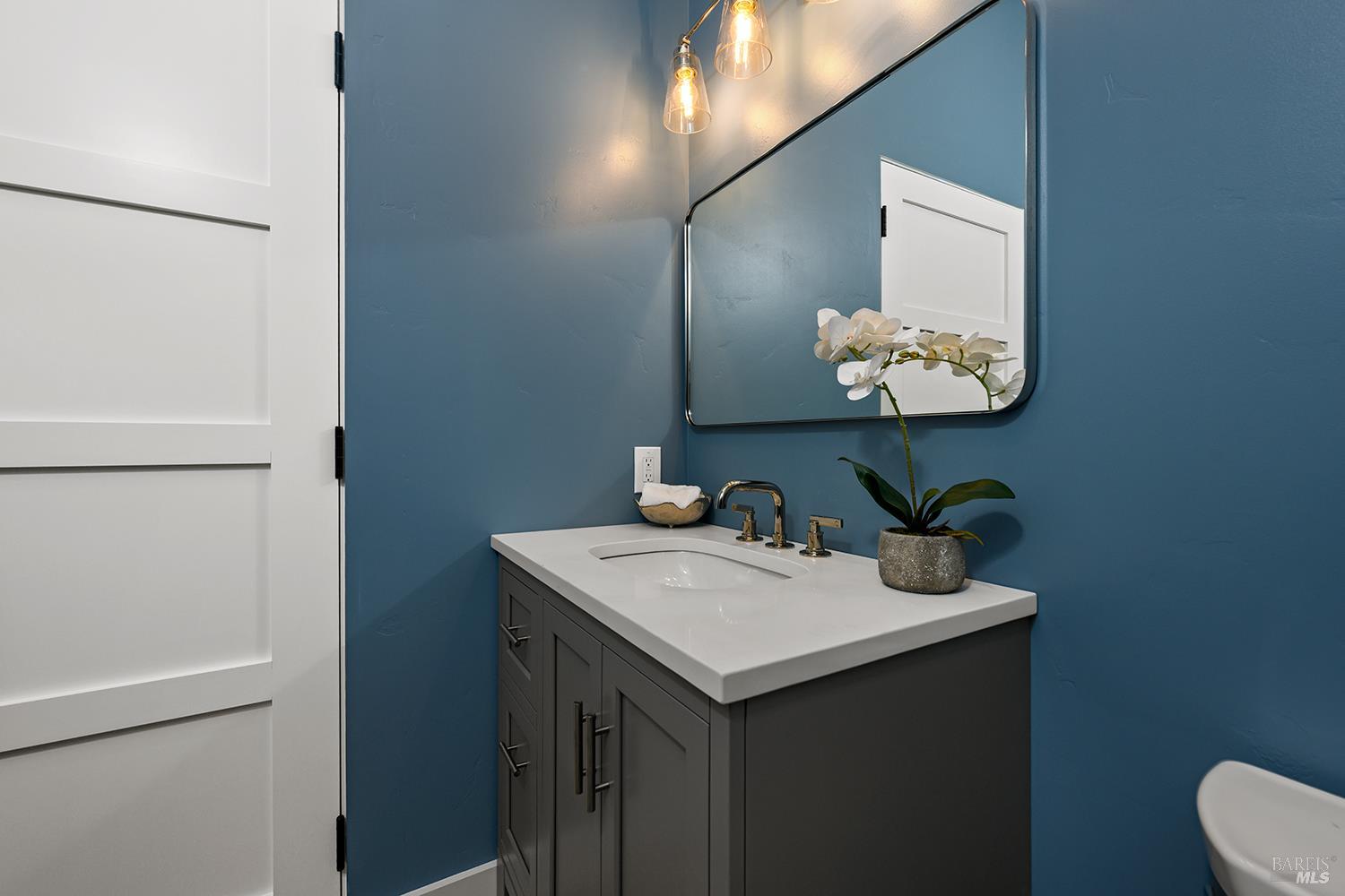 573 Wagnon Road Sebastopol, CA 95472 - Photo 29 of 53 Entry hall half-bath