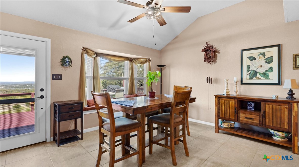 8010 Devonshire Drive Spring Branch, TX 78070 - Photo 6 of 41