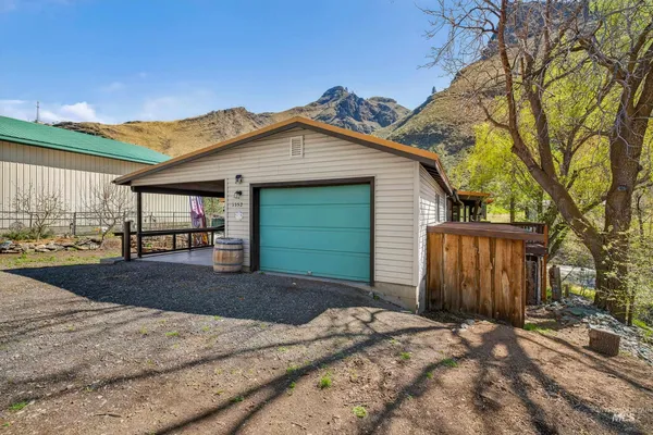 $1,000,000 | 1352 South Main Street, Riggins, ID 83549