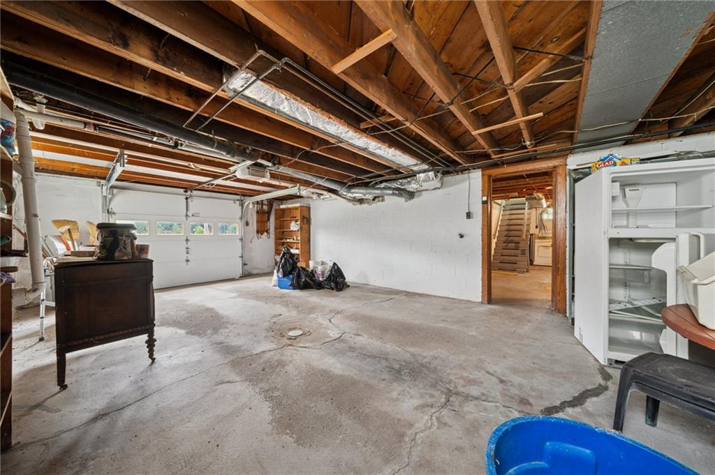 49 Millersdale Road Jeannette, PA 15644 - Photo 25 of 33 a view of garage