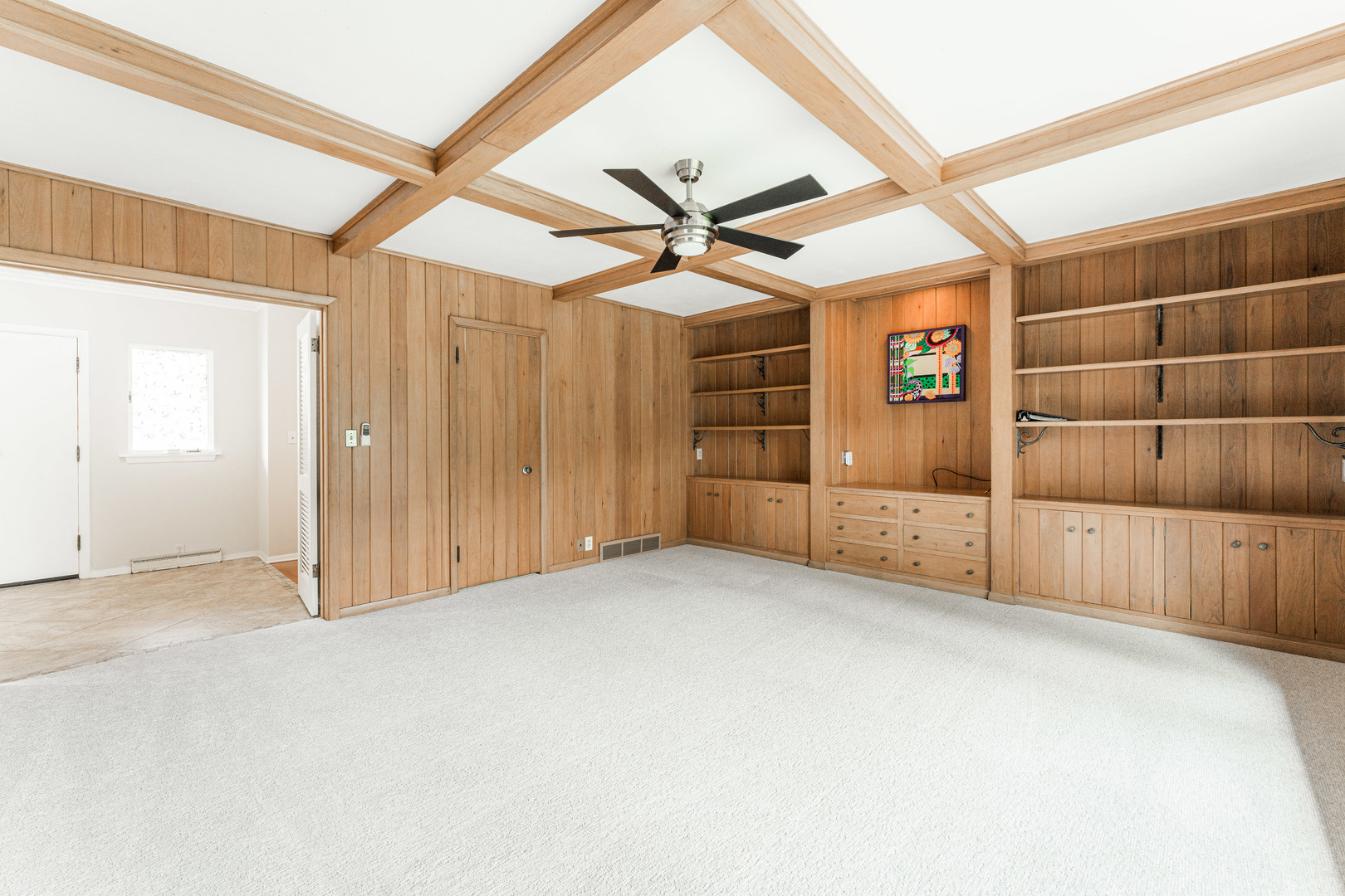 226 Windsor Drive DeKalb, IL 60115 - Photo 15 of 34 an empty room with windows