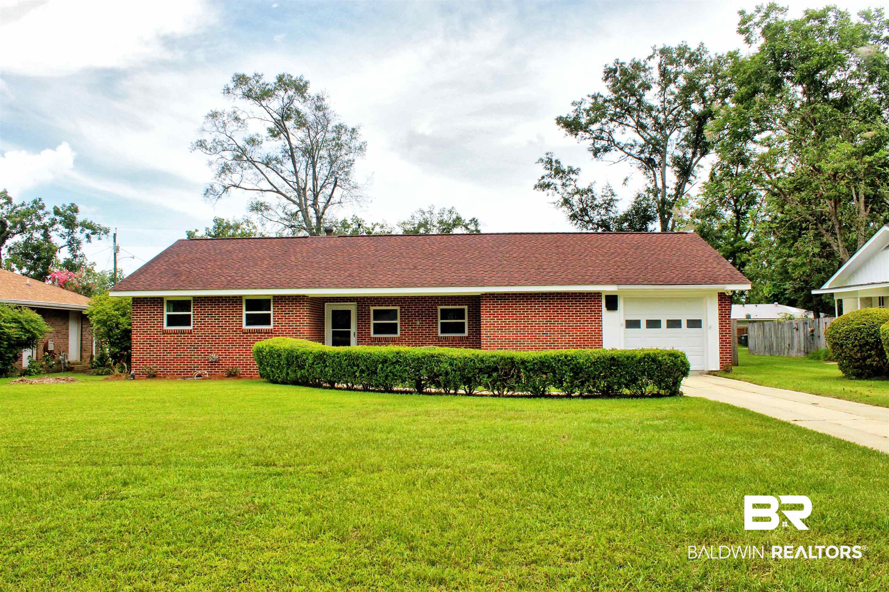 616 East Orange Avenue Foley, AL 36535 - Photo 1 of 19 Gallery Image 1