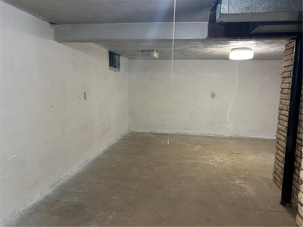 314 Terrace McKeesport, PA 15135 - Photo 17 of 19 a view of a small space