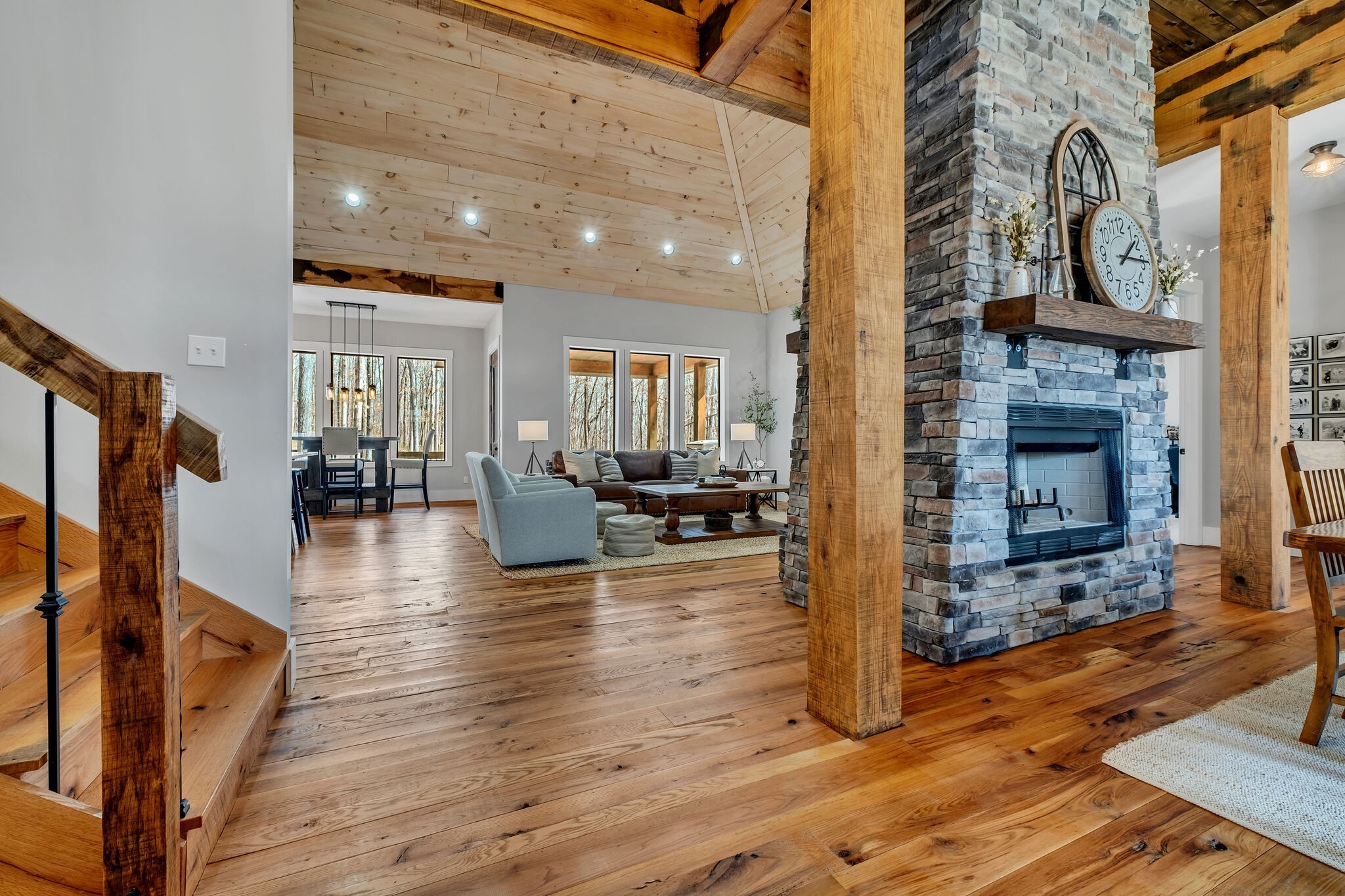 7890 Oscar Green Road Primm Springs, TN 38476 - Photo 12 of 52 a view of a living room