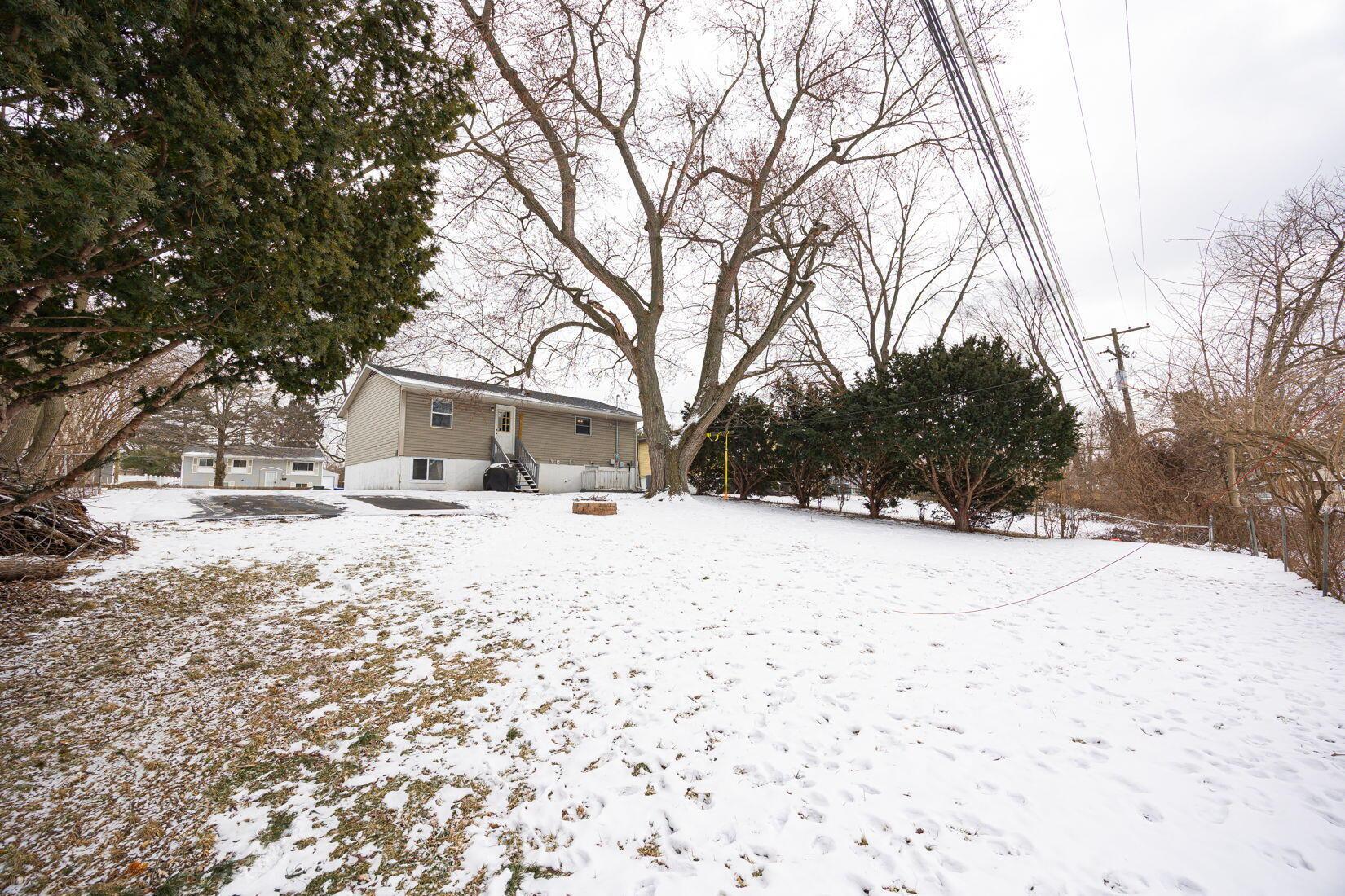 1881 Woodcrest Road Columbus, OH 43232 - Photo 37 of 45 25