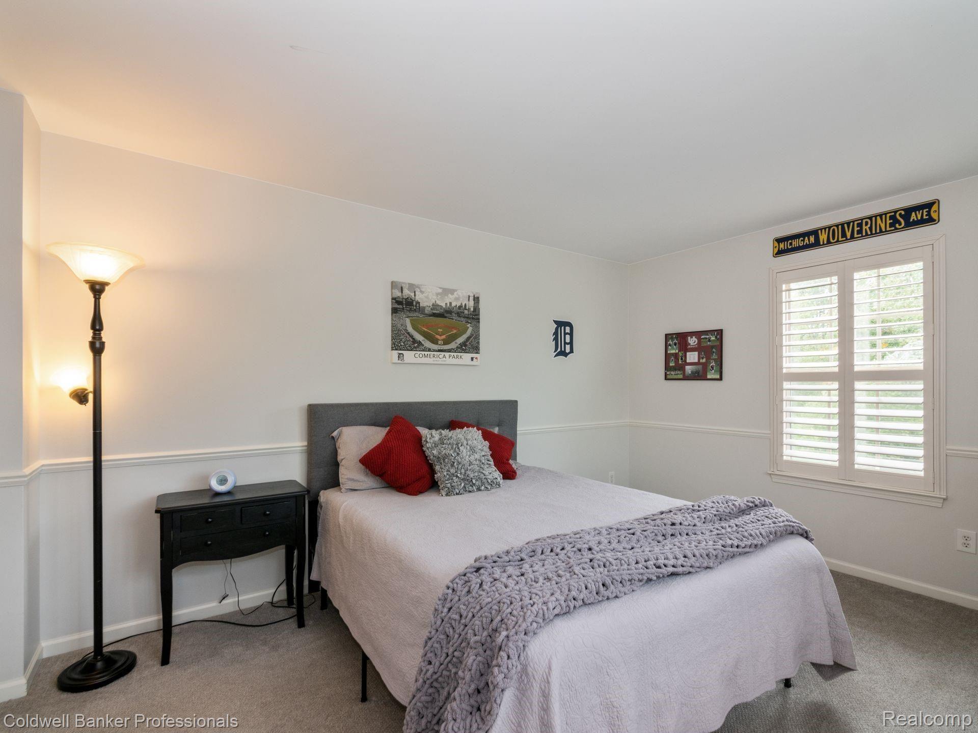 3817 Winding Brk Circle Rochester, MI 48309 - Photo 25 of 46 25.jpg