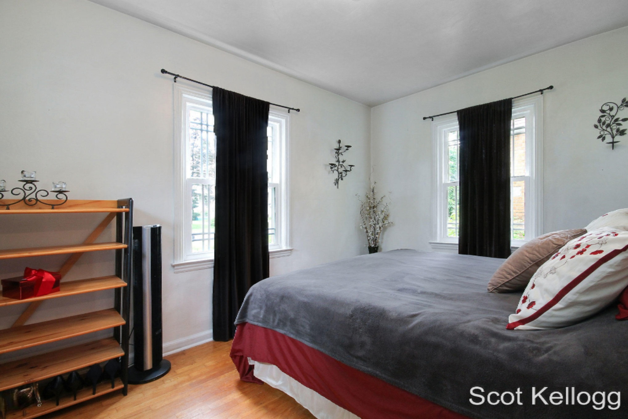 138 Manchester Road Southwest Grand Rapids, MI 49548 - Photo 18 of 37 IMG_3064_blended