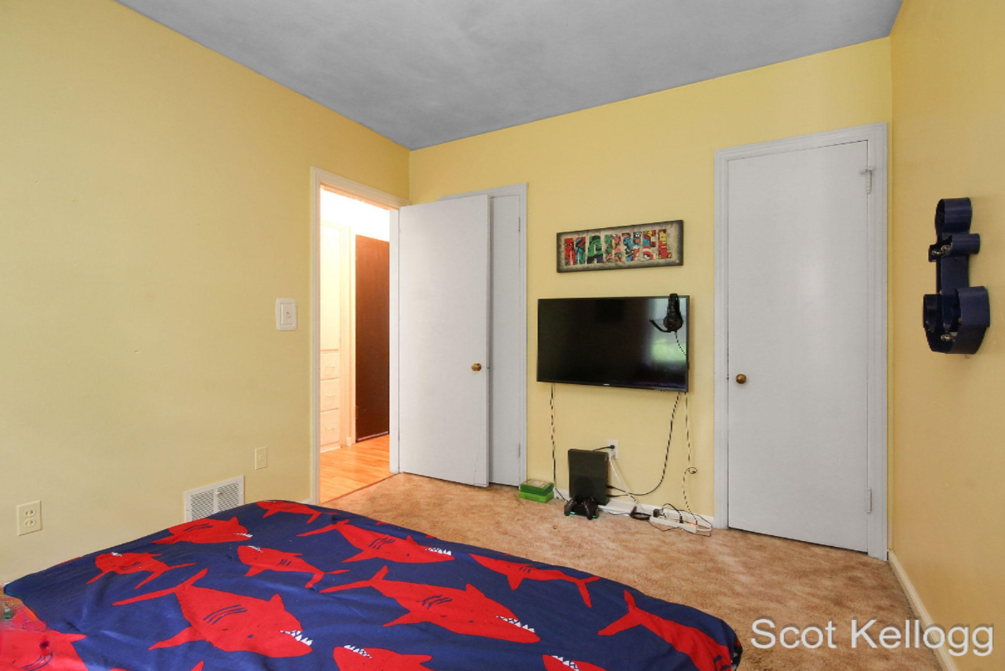 138 Manchester Road Southwest Grand Rapids, MI 49548 - Photo 21 of 37 IMG_3082_blended