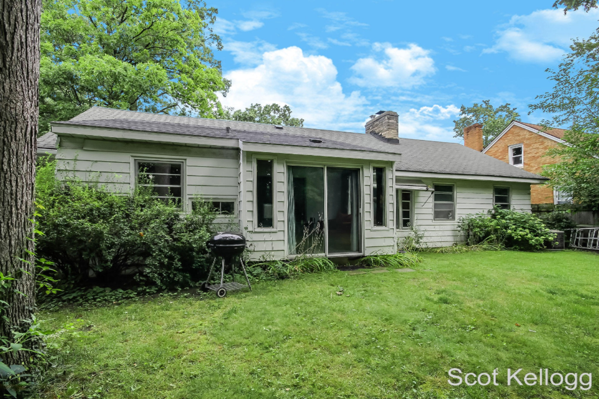 138 Manchester Road Southwest Grand Rapids, MI 49548 - Photo 37 of 37 IMG_3144_blended