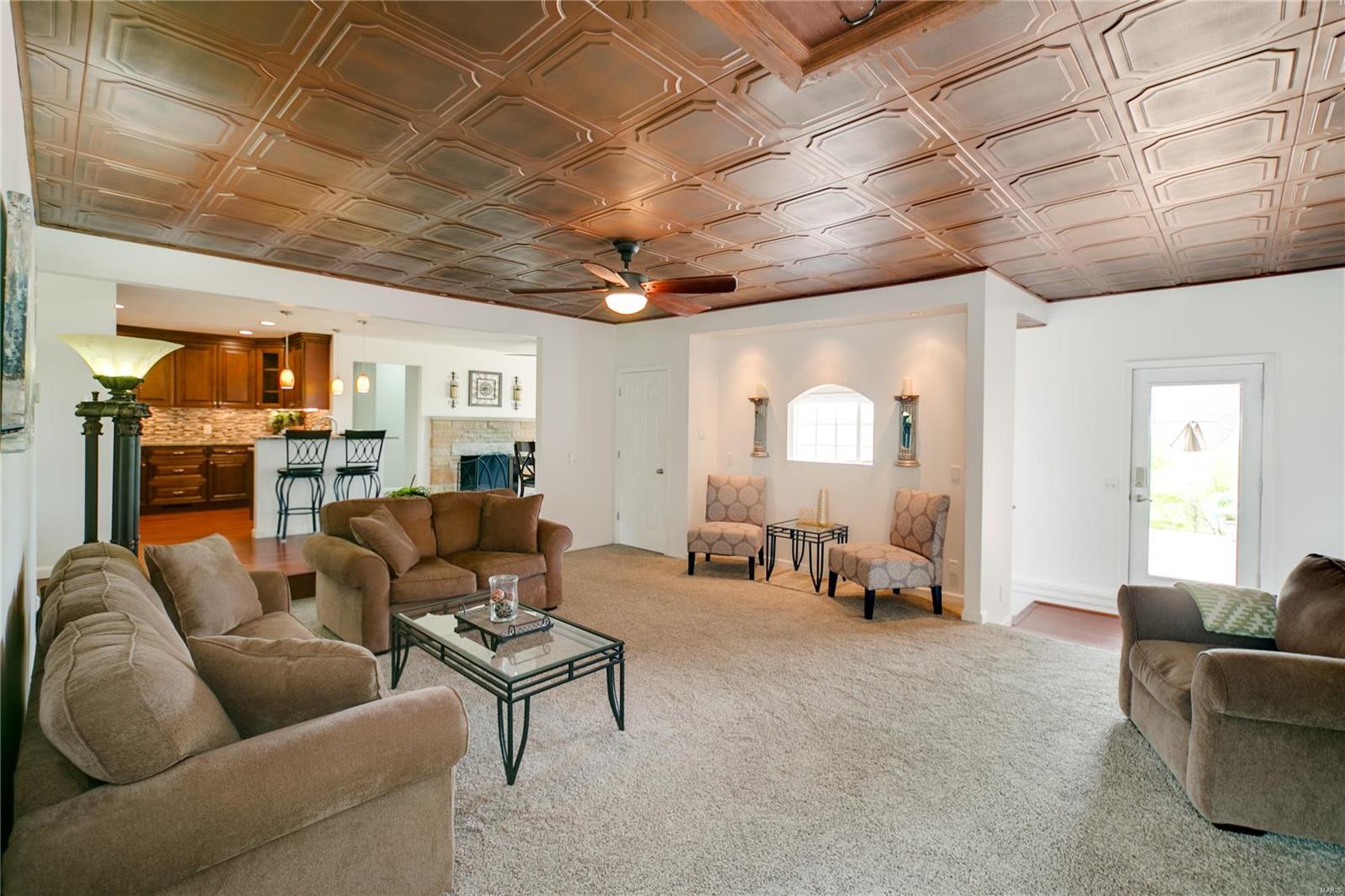 7781 Becker Road St. Louis, MO 63129 - Photo 3 of 57