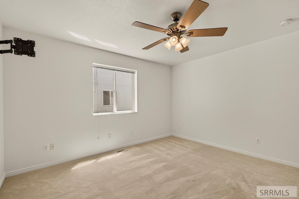2907 Courtyard Circle Ammon, ID 83406 - Photo 20 of 32