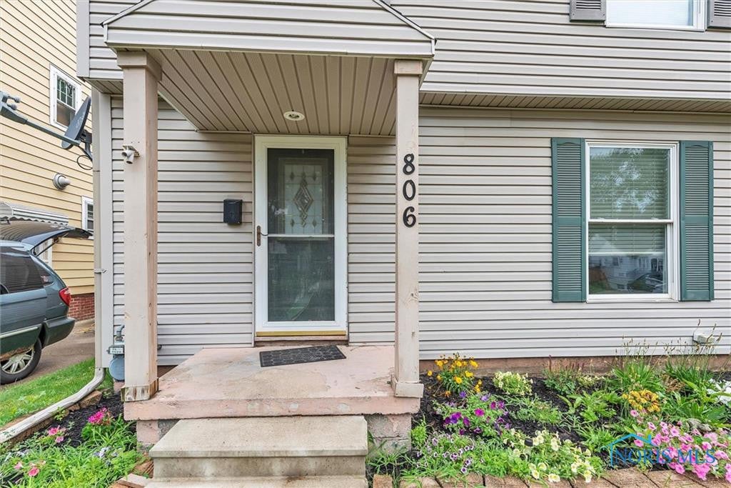 806 Alvison Road Toledo, OH 43612 - Photo 3 of 26 Gallery Image 3