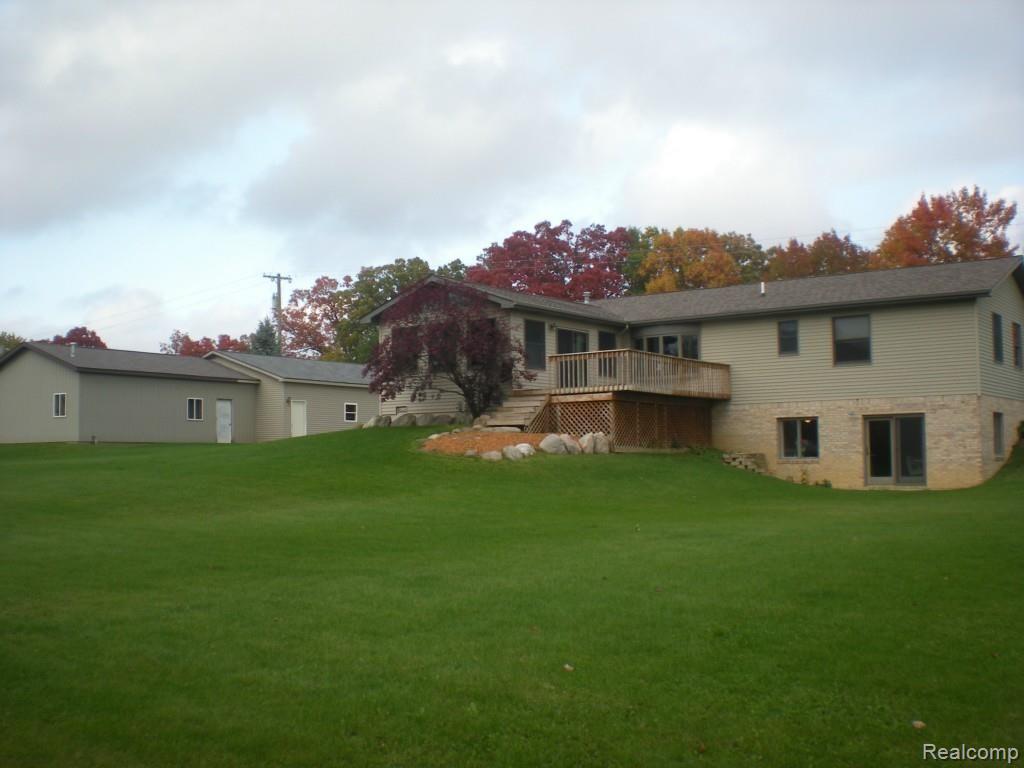1127 Indian Road Lapeer, MI 48446 - Photo 26 of 29 DSCN3185.jpg