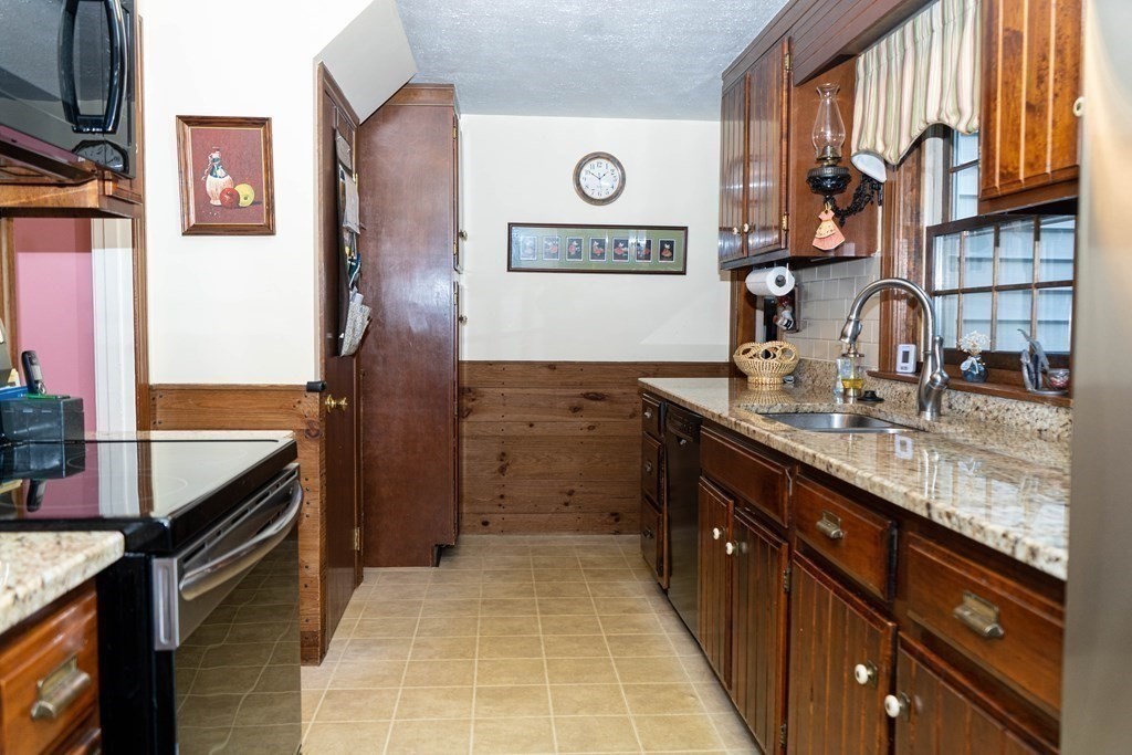 14 Meadowbrook Road Southbridge, MA 01550 - Photo 15 of 35 Gallery Image 15