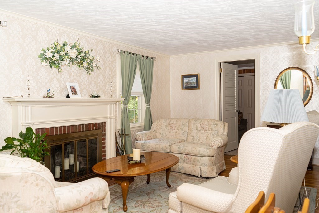 14 Meadowbrook Road Southbridge, MA 01550 - Photo 10 of 35 Gallery Image 10