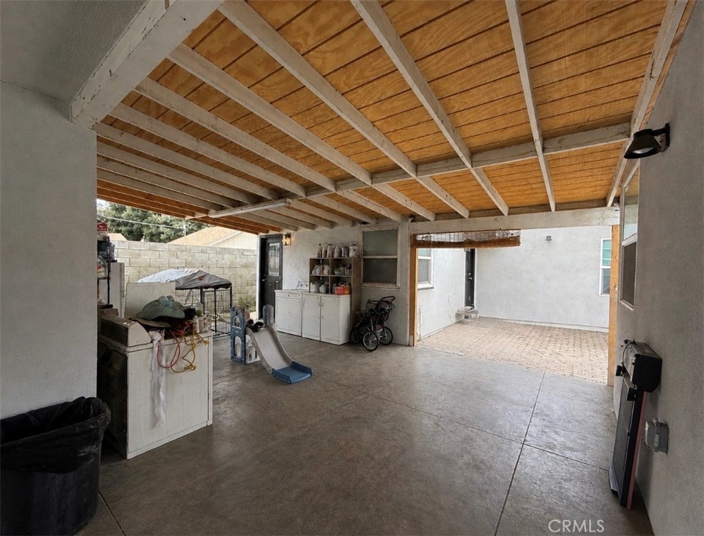3904 Monroe Street Riverside, CA 92503 - Photo 6 of 22 a view of a garage