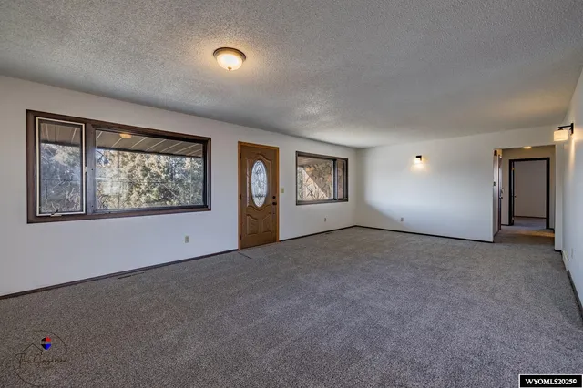 $535,000 | 578 Buckskin Road, Evansville, WY 82636