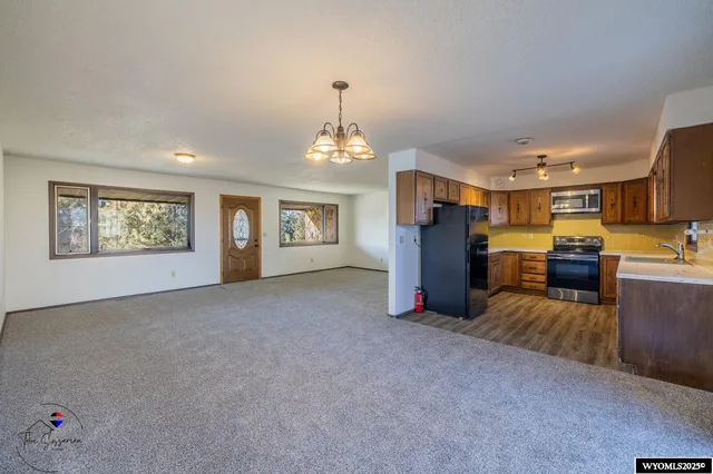 $535,000 | 578 Buckskin Road, Evansville, WY 82636