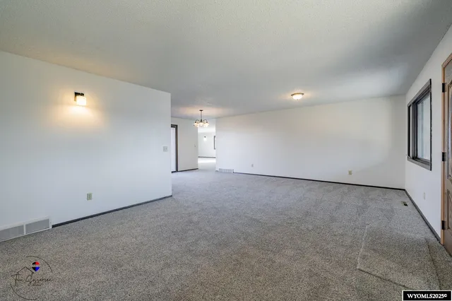 $535,000 | 578 Buckskin Road, Evansville, WY 82636