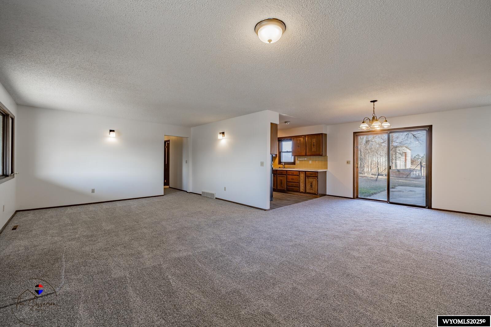 578 Buckskin Road Evansville, WY 82636 - Photo 8 of 43