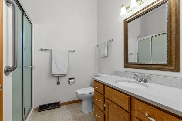 $385,000 | 1513 Dickenson Court, Neenah, WI 54956