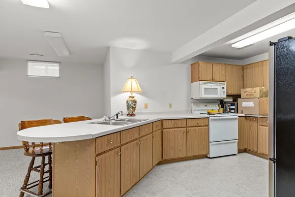 $385,000 | 1513 Dickenson Court, Neenah, WI 54956