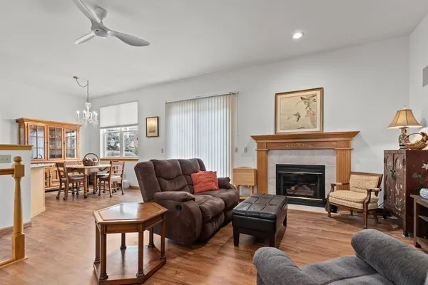 $385,000 | 1513 Dickenson Court, Neenah, WI 54956