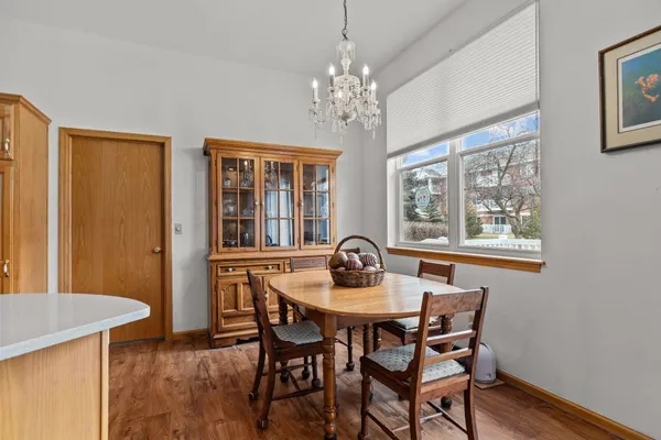 $385,000 | 1513 Dickenson Court, Neenah, WI 54956