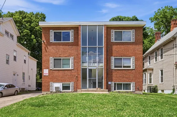 $395,000 | 522 Elliott Avenue, Arlington Heights, OH 45215
