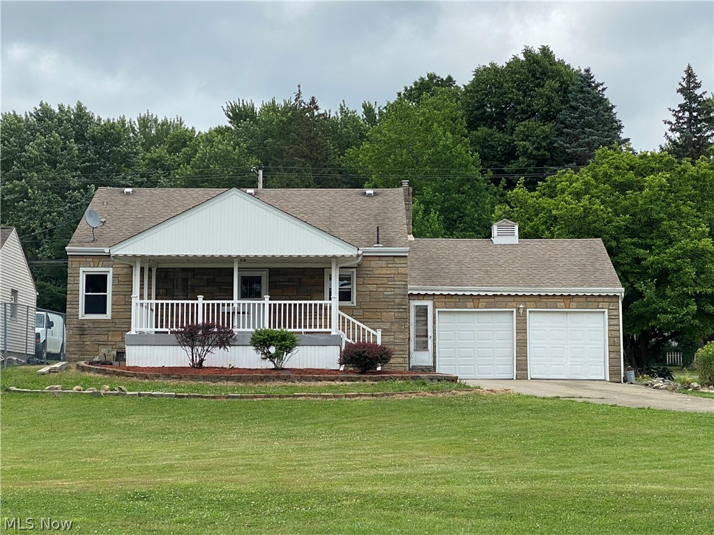 198 Struthers-Liberty Road Campbell, OH 44405 - Photo 2 of 17 Gallery Image 2