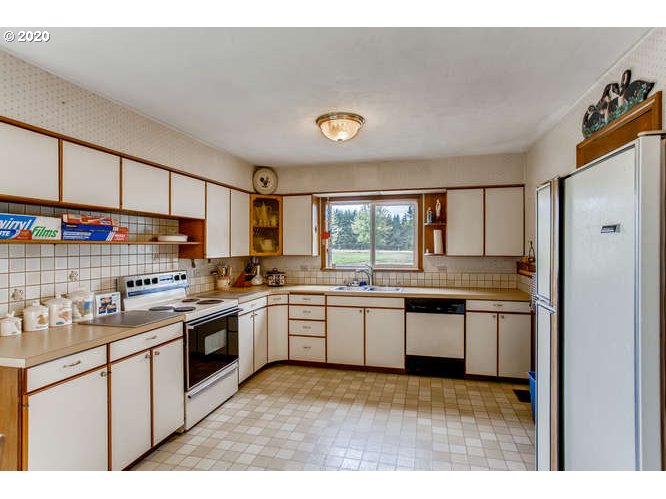 33244 South Needy Road Woodburn, OR 97071 - Photo 8 of 31