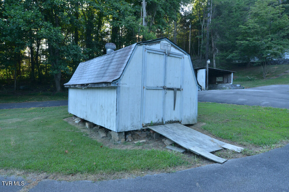 230 Ellis Road Blountville, TN 37617 - Photo 18 of 22 DSC_0200