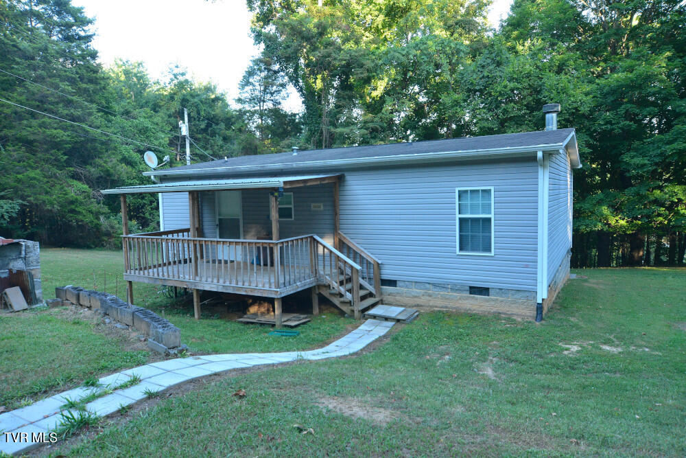230 Ellis Road Blountville, TN 37617 - Photo 2 of 22 DSC_0198