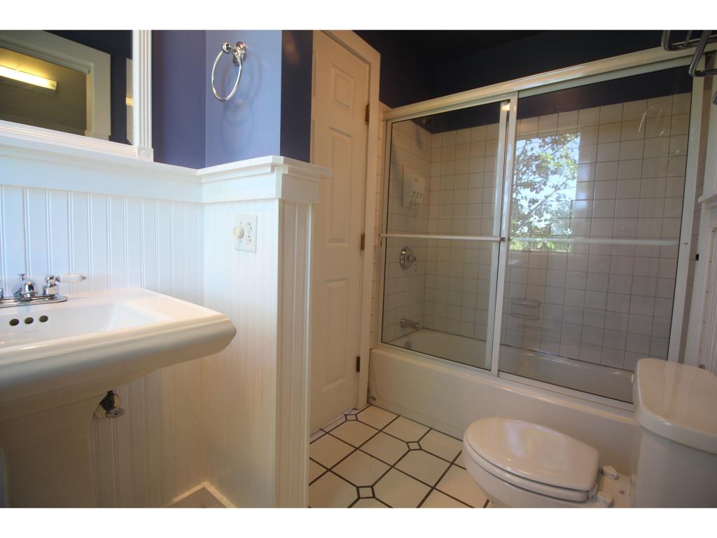 110 Reynolds Road Grand Isle, VT 05458 - Photo 19 of 36 Gallery Image 19