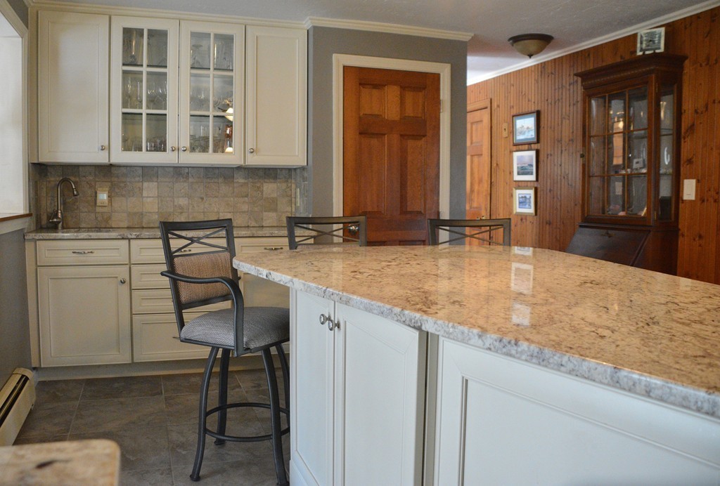 19 Old Powder House Road Lakeville, MA 02347 - Photo 9 of 28 Gallery Image 9
