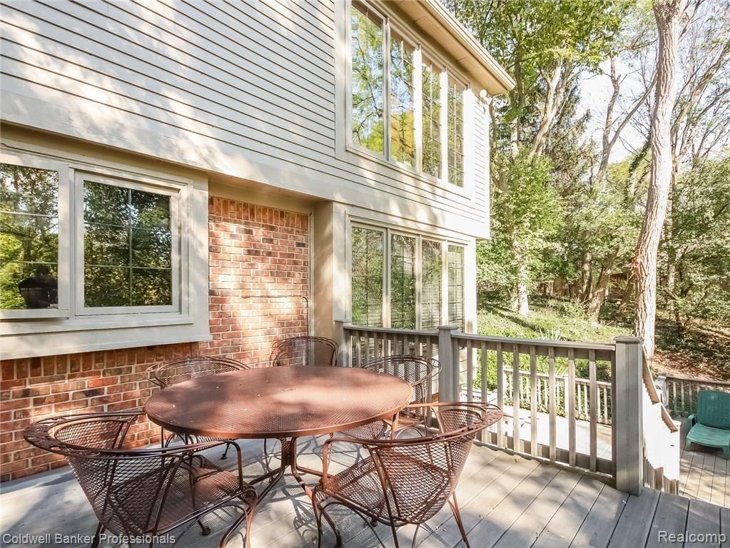 20600 Beck Road Northville, MI 48167 - Photo 65 of 77 065-Deck-4942120-medium4x3.jpg