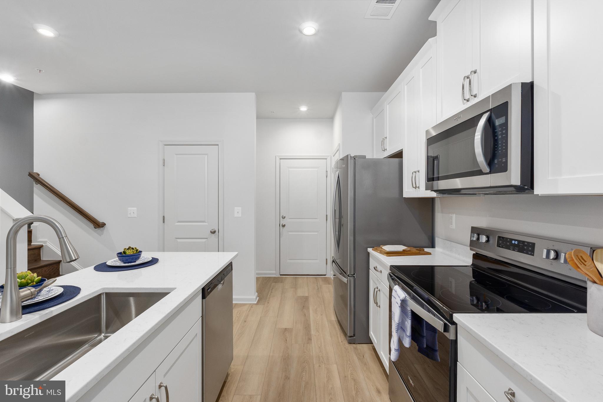 2540 Neabsco Common Place Woodbridge, VA 22191 - Photo 16 of 34 Kitchen