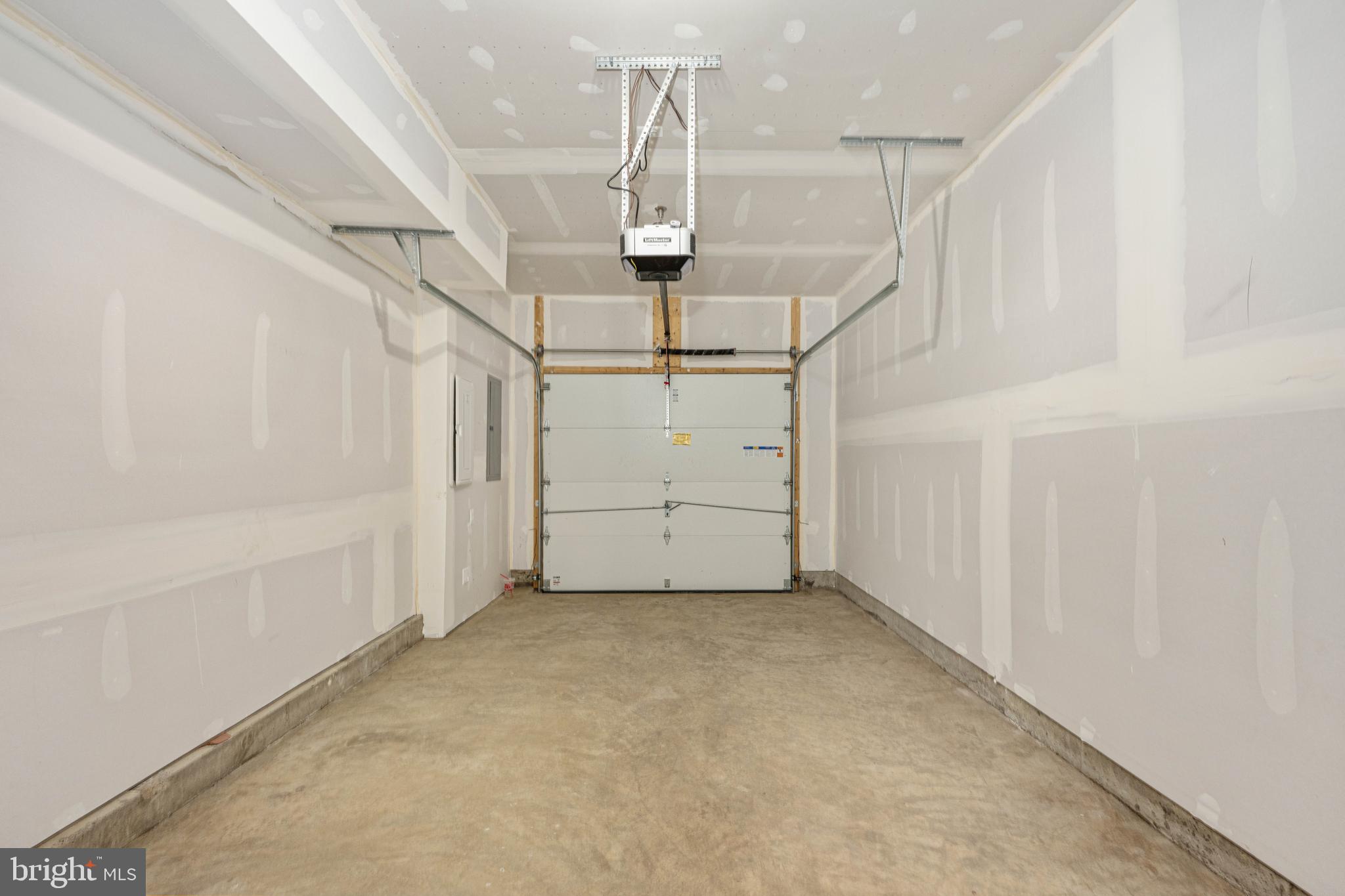 2540 Neabsco Common Place Woodbridge, VA 22191 - Photo 32 of 33