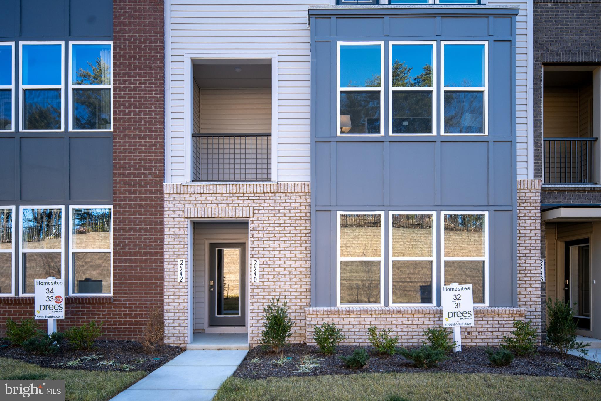 2540 Neabsco Common Place Woodbridge, VA 22191 - Photo 8 of 34 Exterior