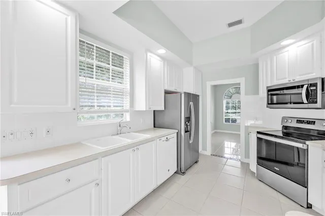 $649,900 | 3000 Ellice Way, Naples, FL 34119