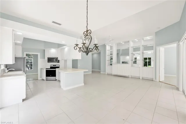$649,900 | 3000 Ellice Way, Naples, FL 34119