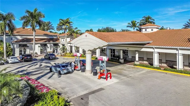 $649,900 | 3000 Ellice Way, Naples, FL 34119