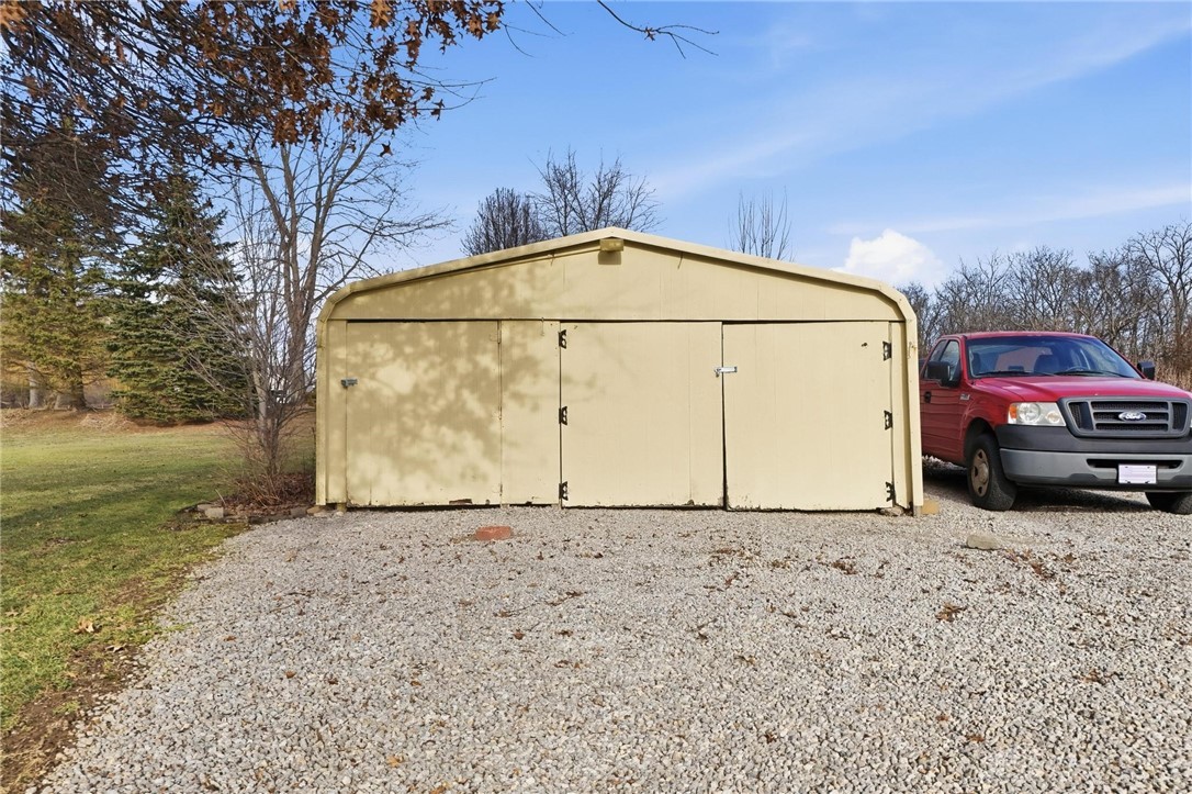 5396 Fischer Road Clarksville, OH 45113 - Photo 6 of 32