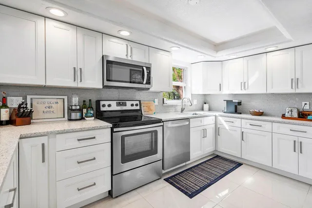 $4,500 | 1040 Banyan Road, Unit 2010, Boca Raton, FL 33432