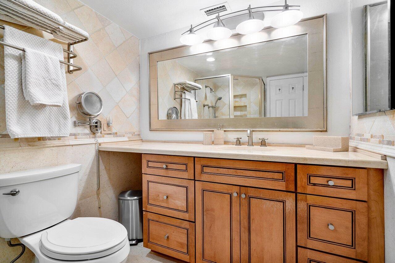 1040 Banyan Road, Unit 2010 Boca Raton, FL 33432 - Photo 23 of 46 1040 Banyan Rd 2010