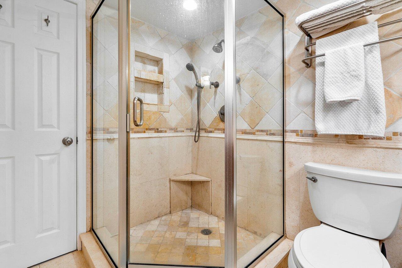 1040 Banyan Road, Unit 2010 Boca Raton, FL 33432 - Photo 24 of 46 1040 Banyan Rd 2010